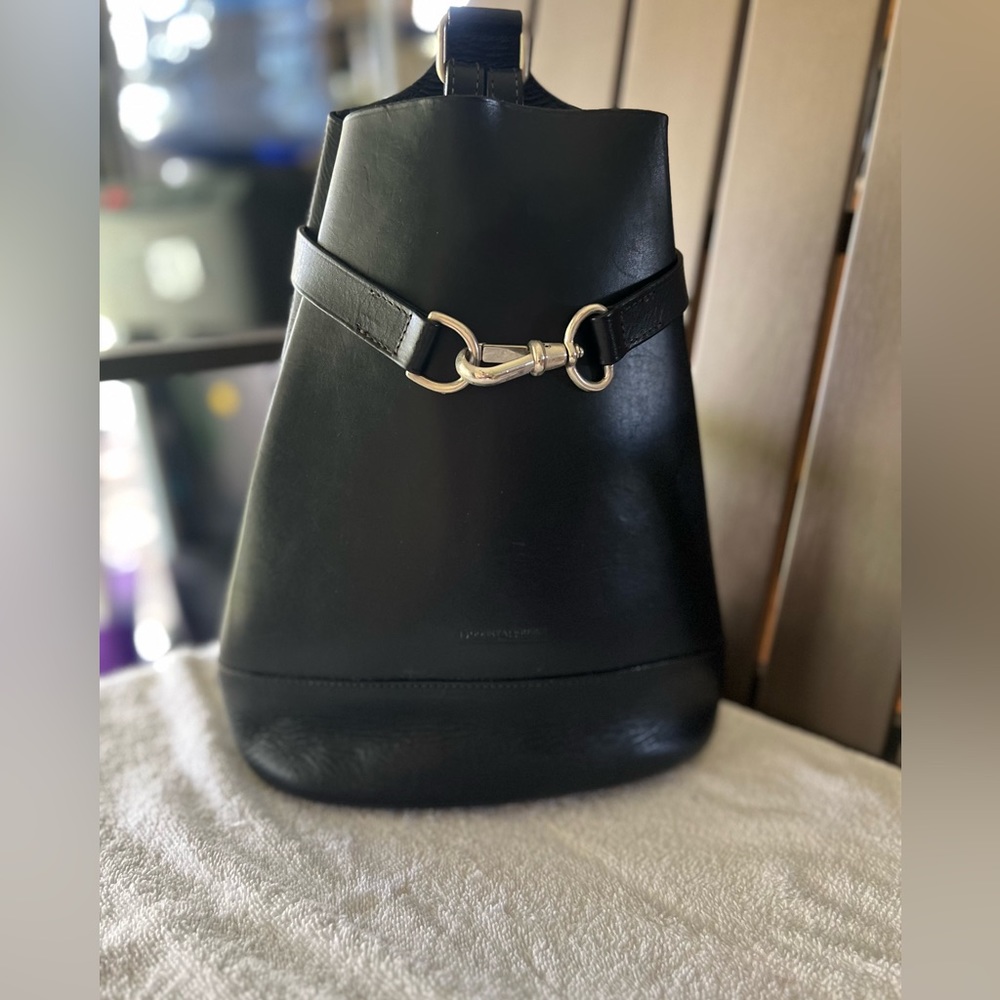 Rare Dooney & Bourke Alto pyramid backpack w/ pouch